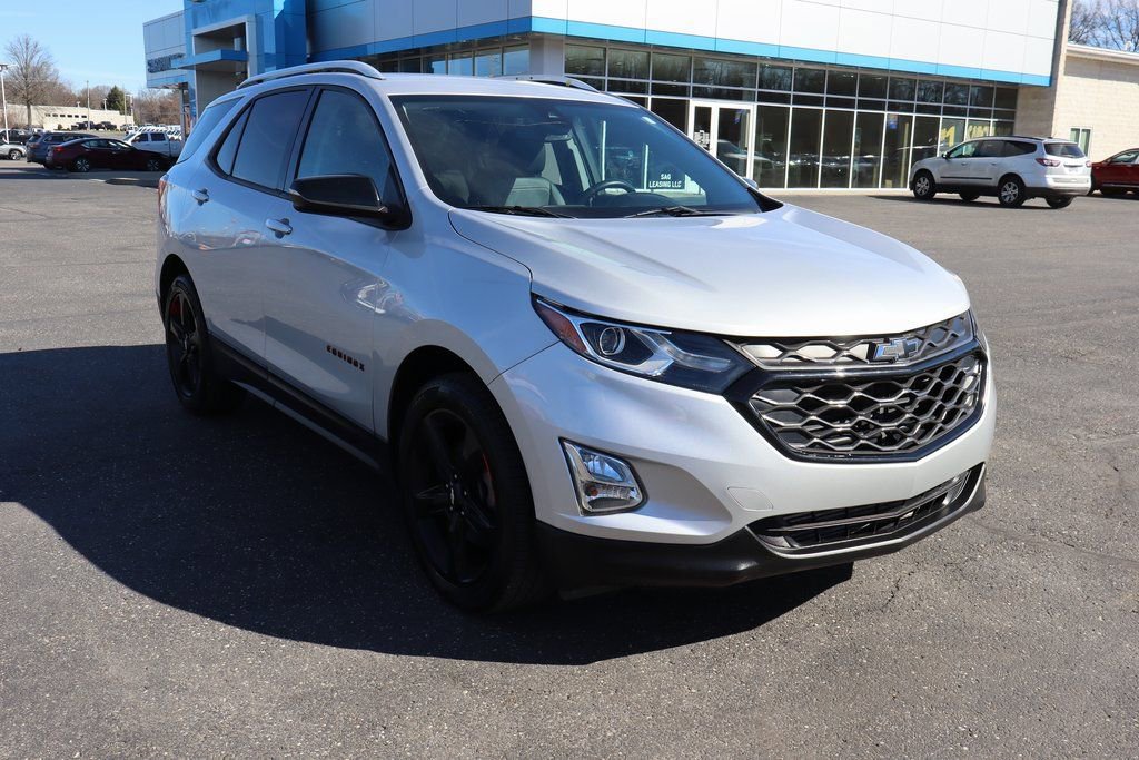 Used 2020 Chevrolet Equinox Premier w/ Premier Redline Edition image 2