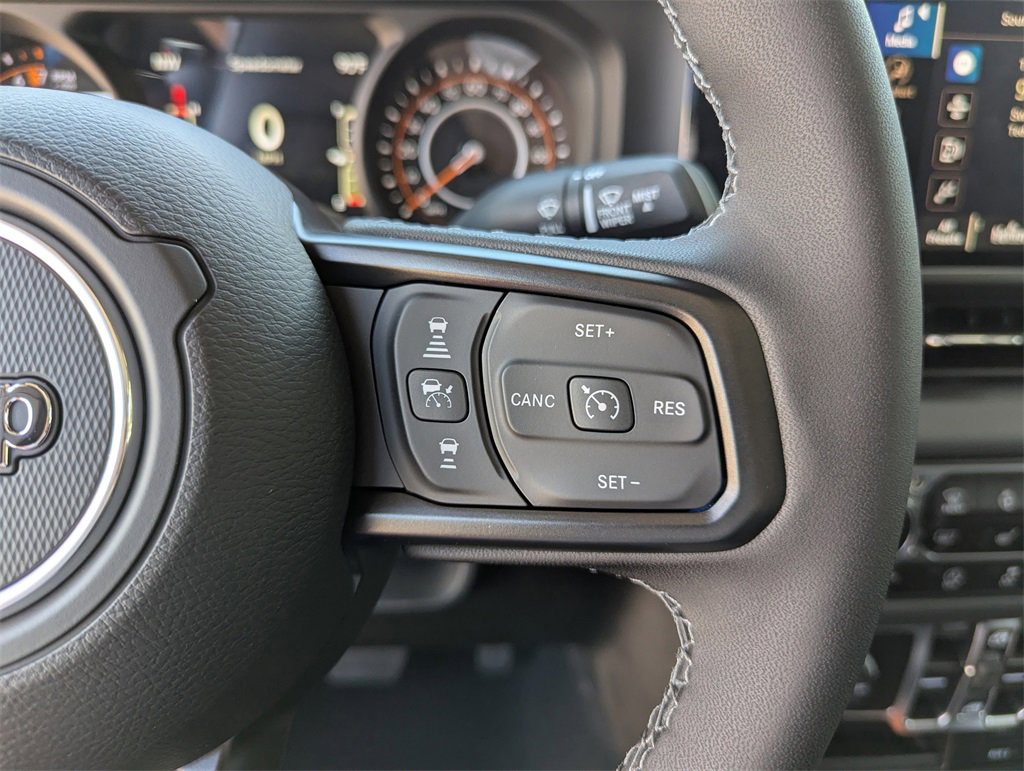 New 2025 Jeep Gladiator Sport image 22