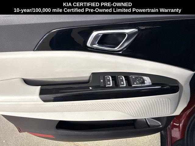 Certified 2024 Kia Carnival EX image 18