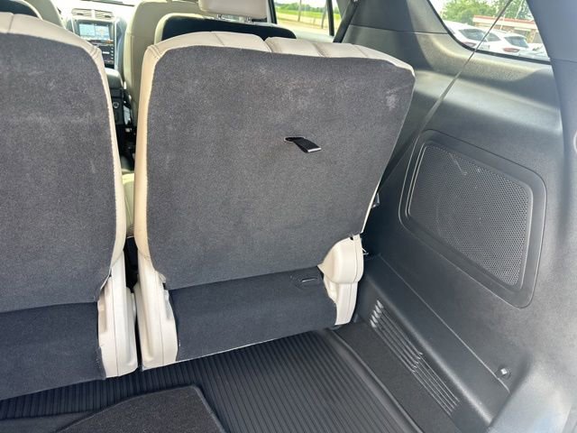 Used 2018 Ford Explorer Limited w/ Equipment Group 301A FWD image 24