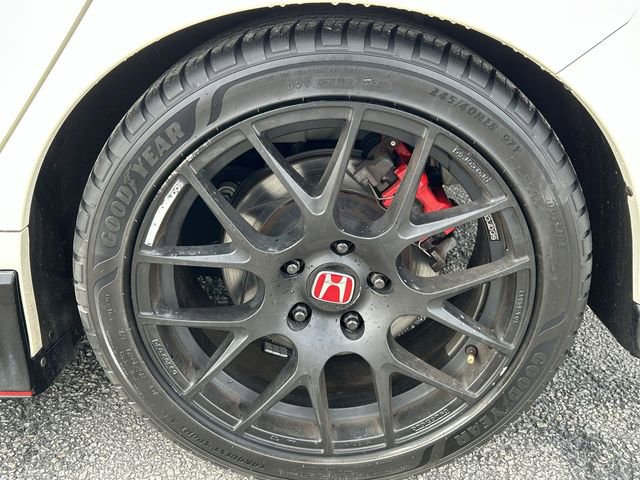 Used 2018 Honda Civic Type R image 11