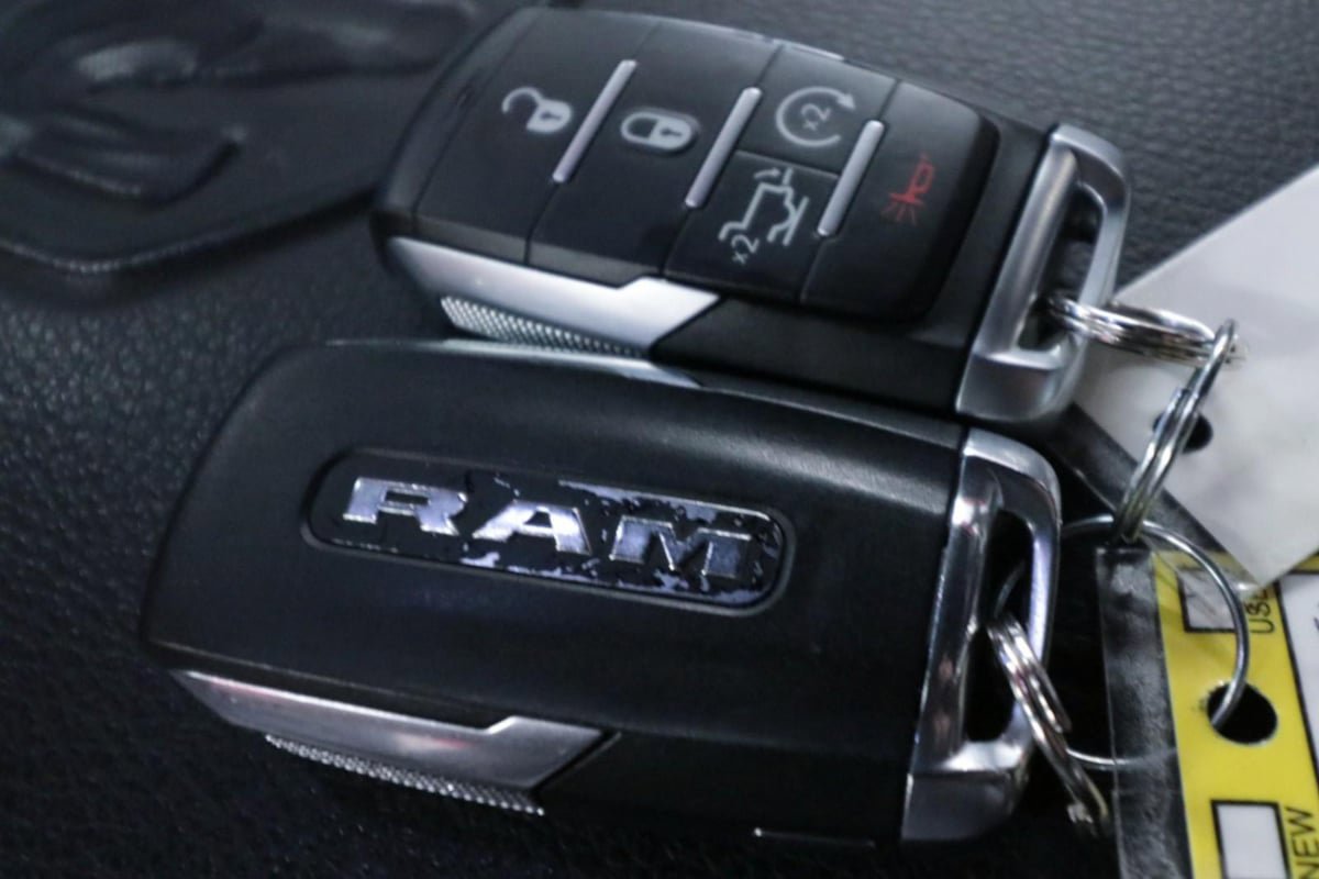 Used 2022 RAM 1500 Laramie AWD/4WD image 21