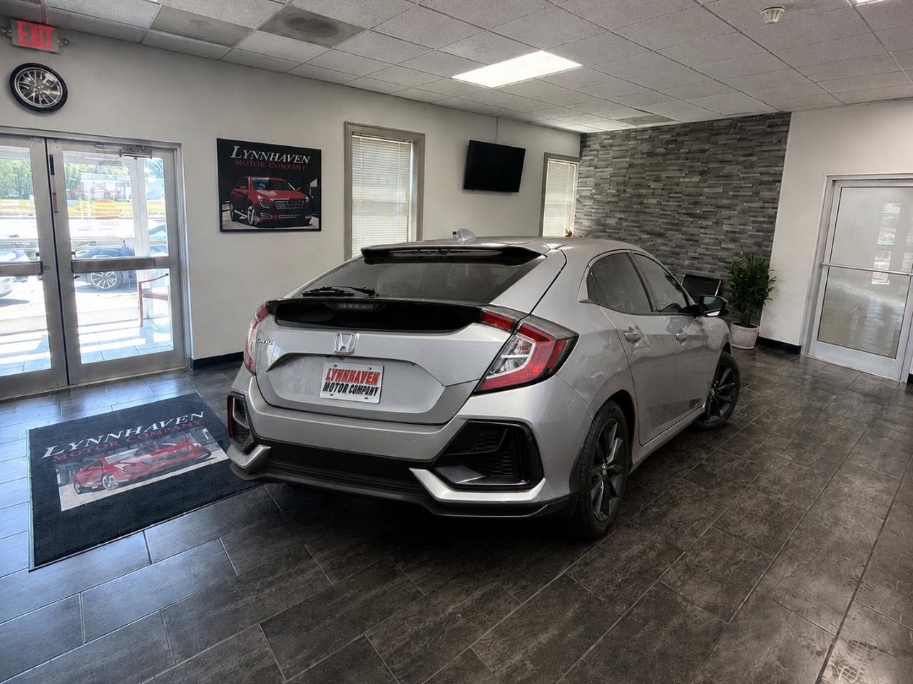 Used 2020 Honda Civic EX-L image 6