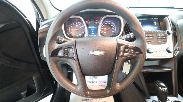 Used 2017 Chevrolet Equinox LS FWD image 17