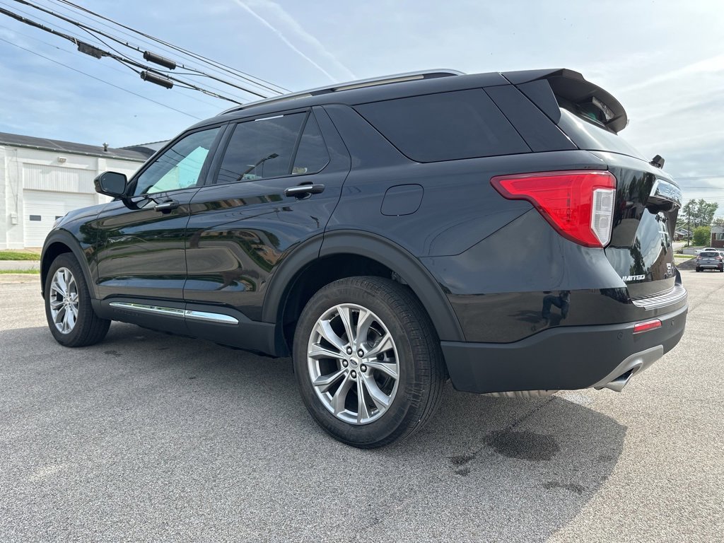 Used 2024 Ford Explorer Limited image 12