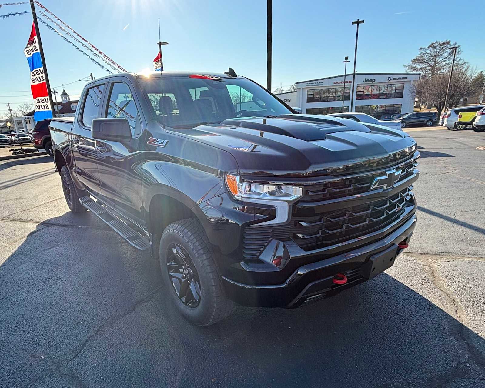 Used 2022 Chevrolet Silverado 1500 LT Trail Boss w/ LPO, Dark Essentials Package image 1
