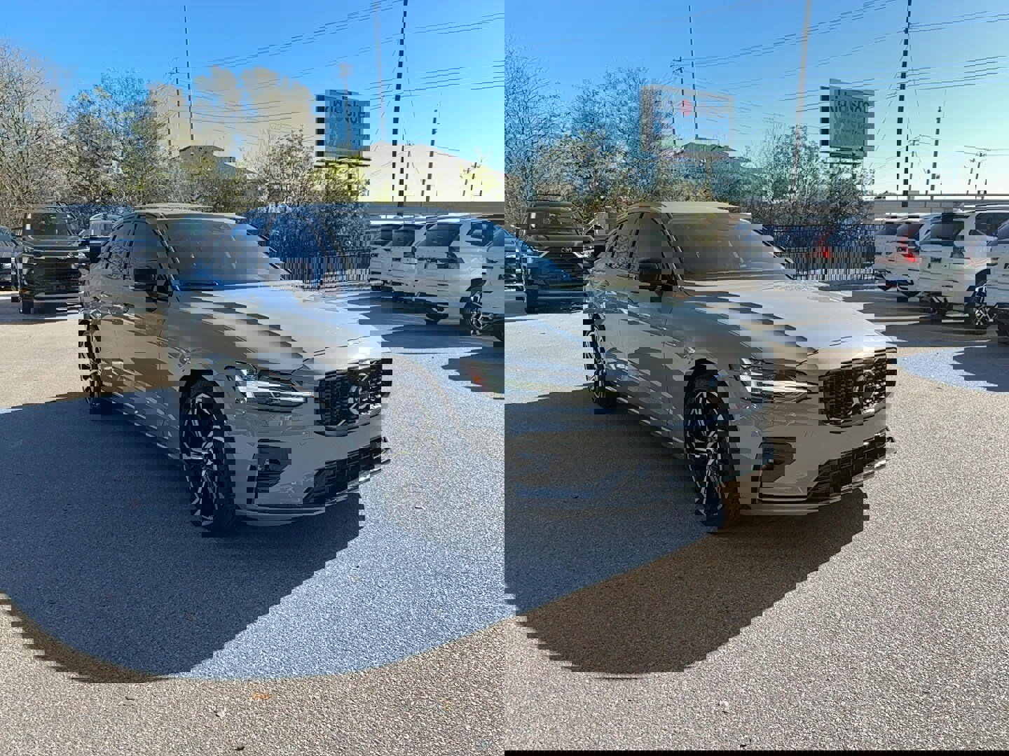 Used 2024 Volvo S60 B5 Core w/ Climate Package image 7