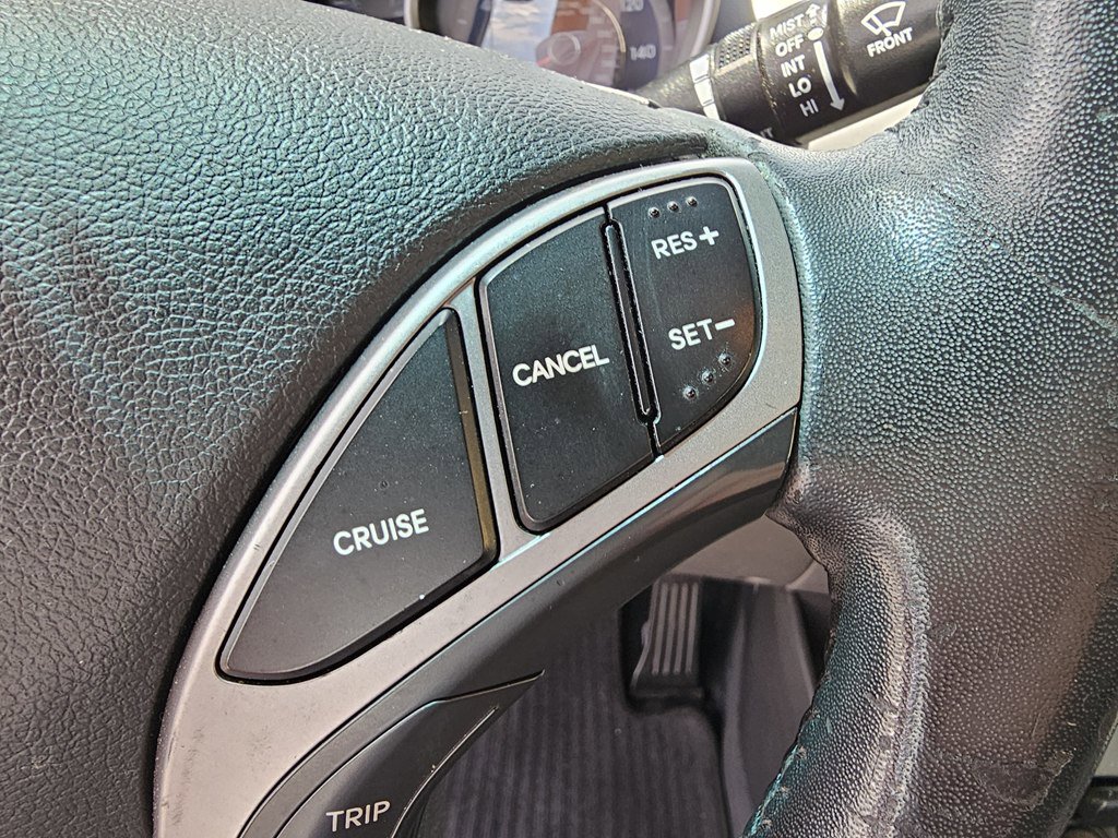 Used 2013 Hyundai Elantra Limited w/ Technology Pkg image 20