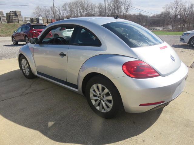 Used 2013 Volkswagen Beetle 2.5 image 5