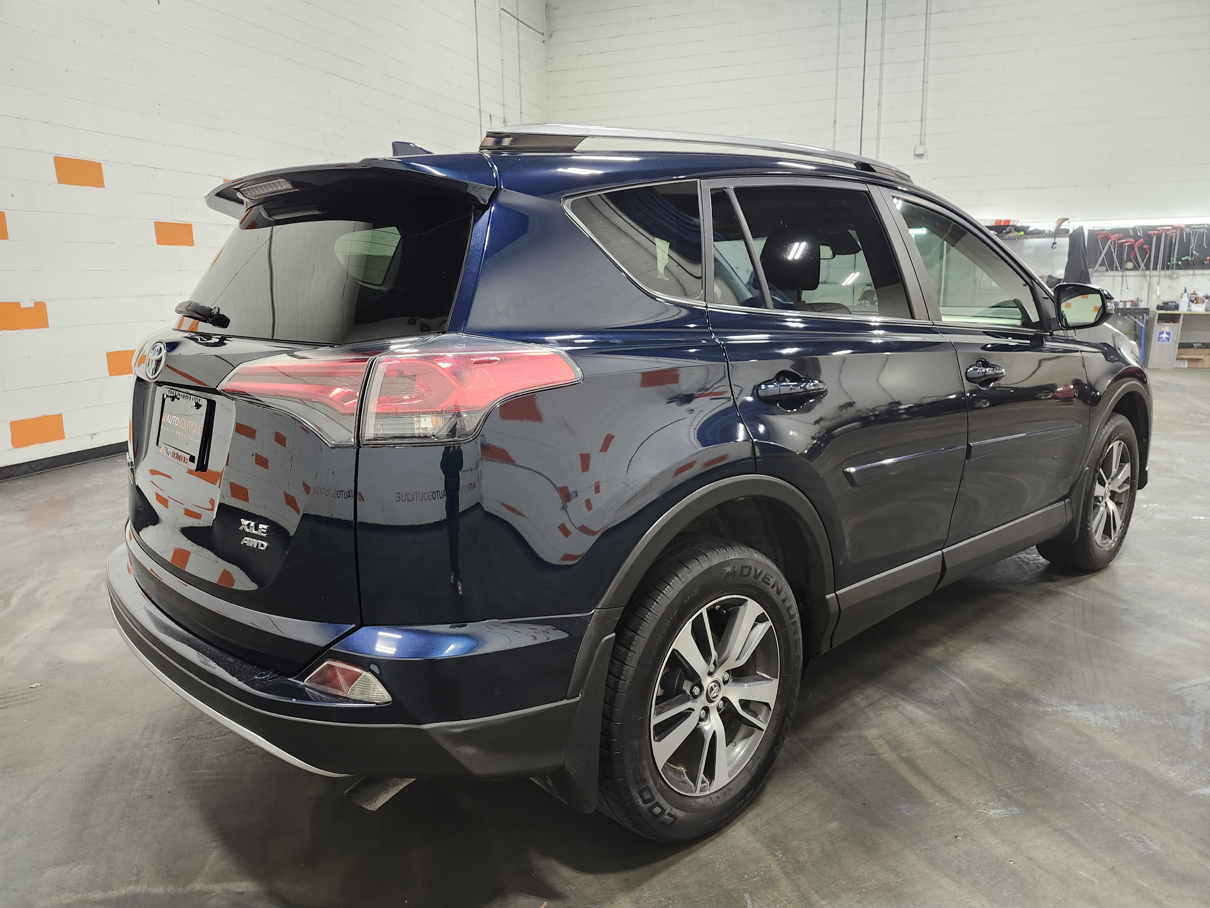 Used 2018 Toyota RAV4 XLE w/ Plus Extra Value Package image 16