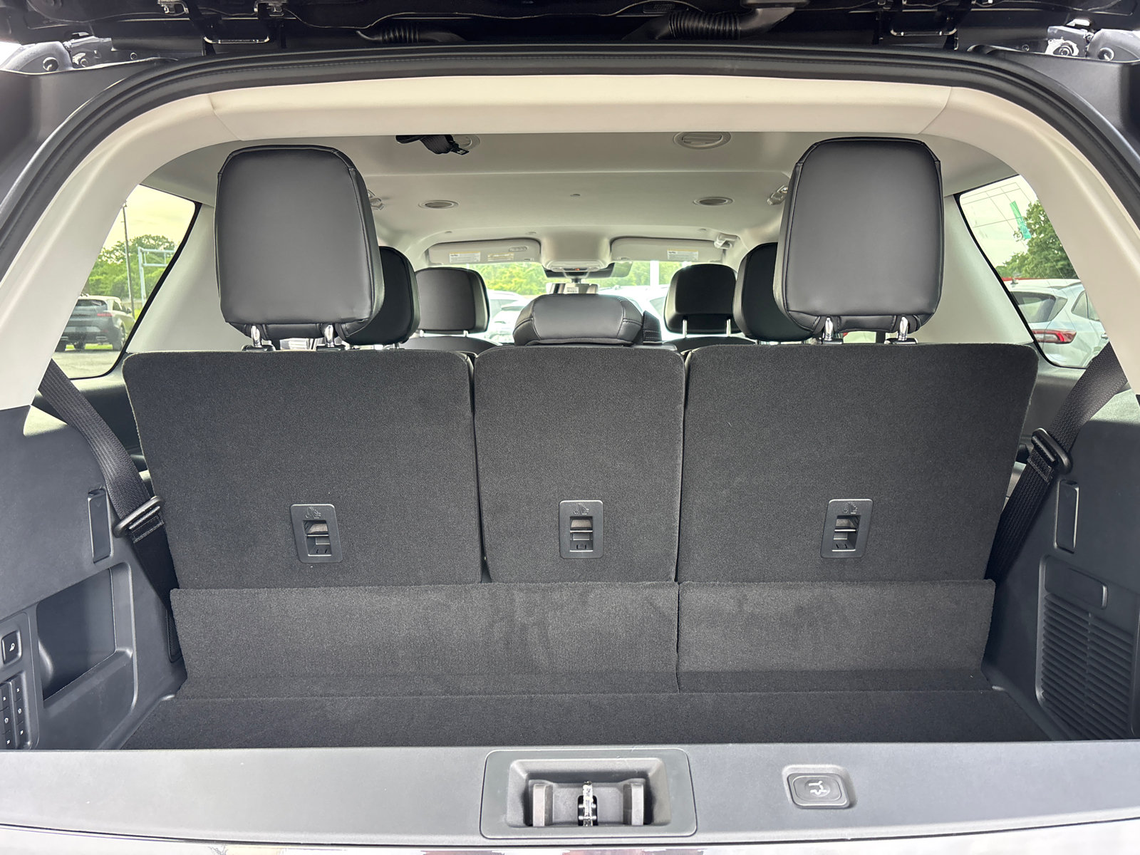 New 2026 Lincoln Navigator Premiere AWD/4WD image 9