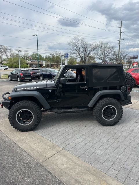 Used 2016 Jeep Wrangler Rubicon w/ Power Convenience Group image 16