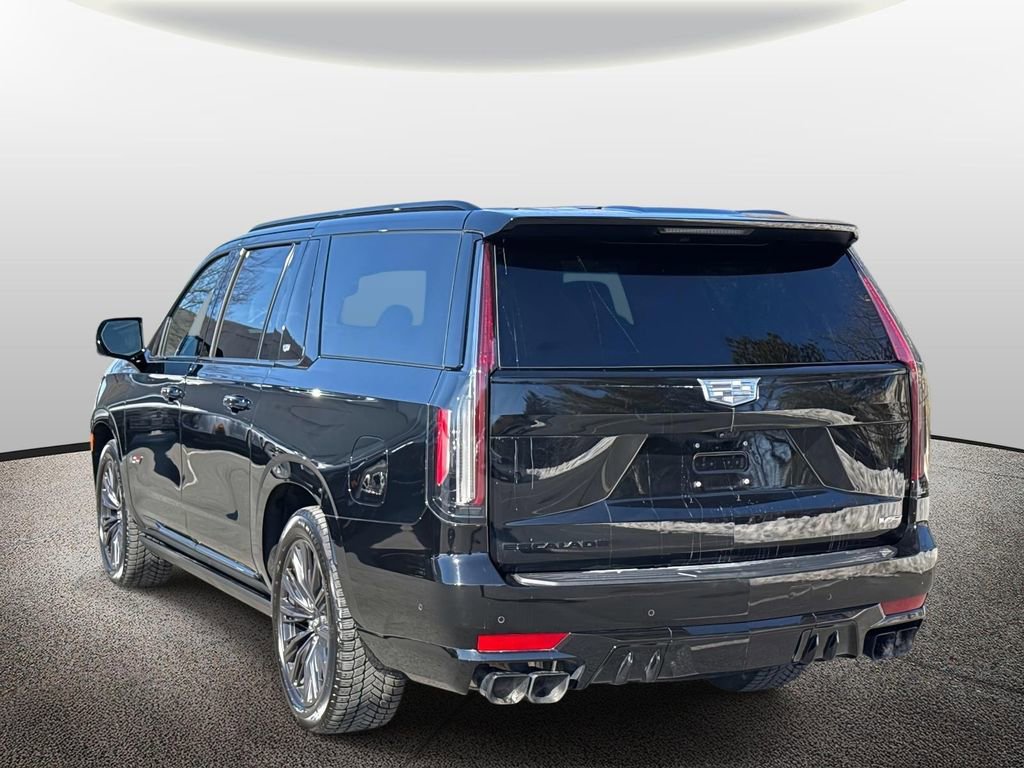 Certified 2023 Cadillac Escalade ESV V w/ LPO, ONYX Package image 4
