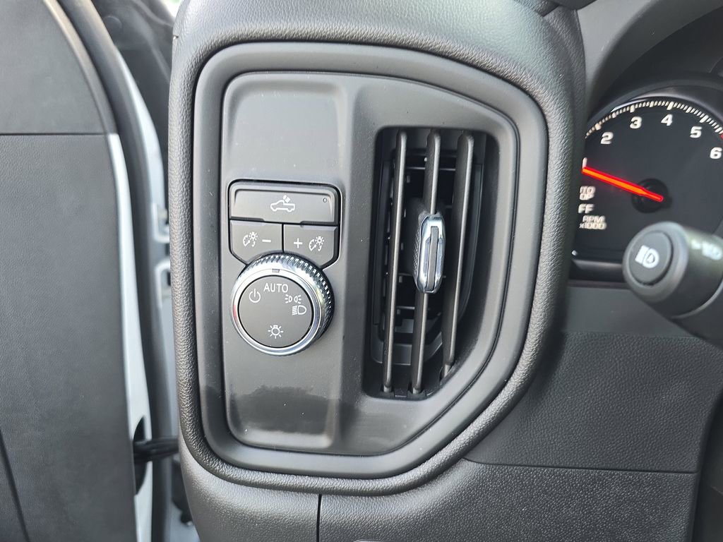 Used 2023 GMC Sierra 1500 Pro w/ Pro Value Package image 24