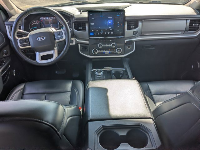 Used 2024 Ford Expedition XLT image 17