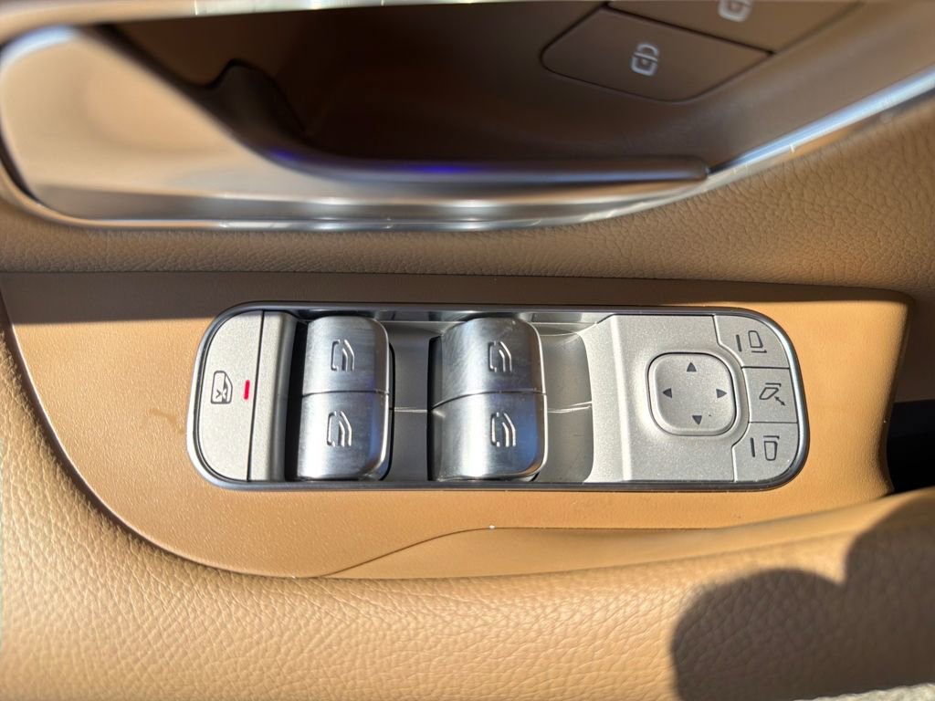 Certified 2024 Mercedes-Benz GLS 450 4MATIC image 31