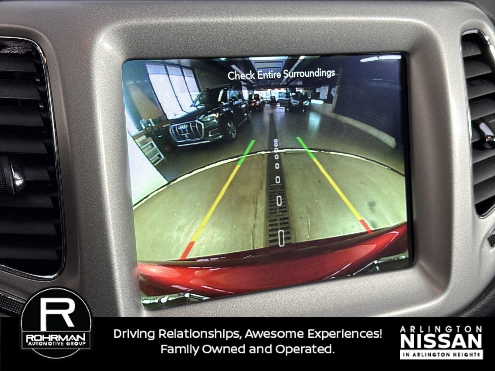 Used 2021 Jeep Compass Latitude w/ Sun and Sound Group AWD/4WD image 9