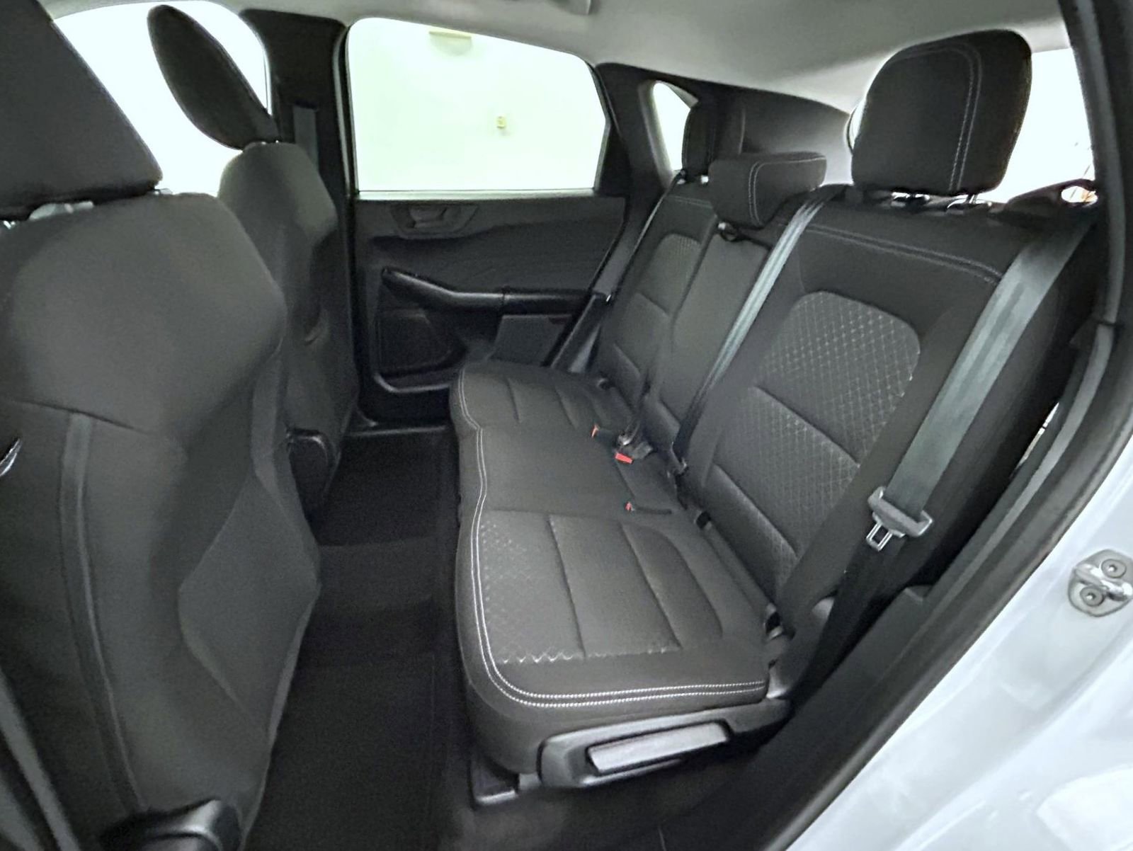 Used 2025 Ford Escape Active AWD/4WD image 19