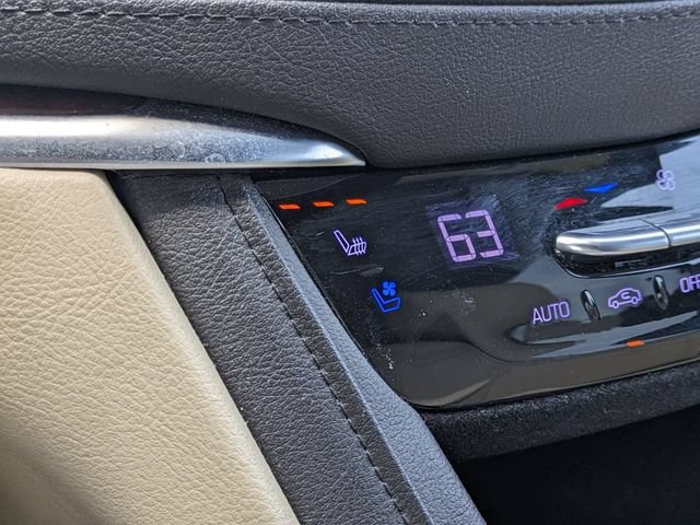Used 2018 Cadillac XT5 Premium Luxury FWD image 30