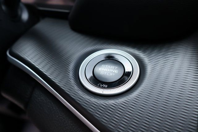 New 2025 Jeep Grand Cherokee Altitude w/ Trailer Tow Package image 16