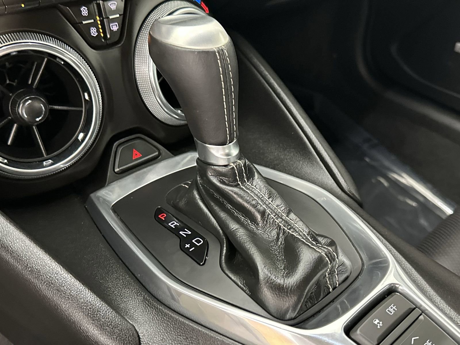 Used 2018 Chevrolet Camaro LT image 20