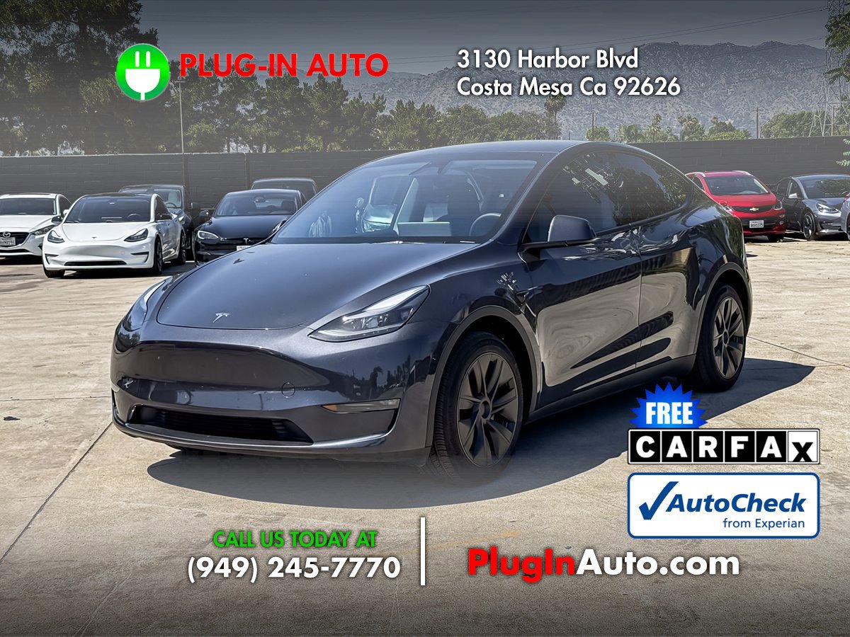 Used 2024 Tesla Model Y Long Range AWD/4WD image 1