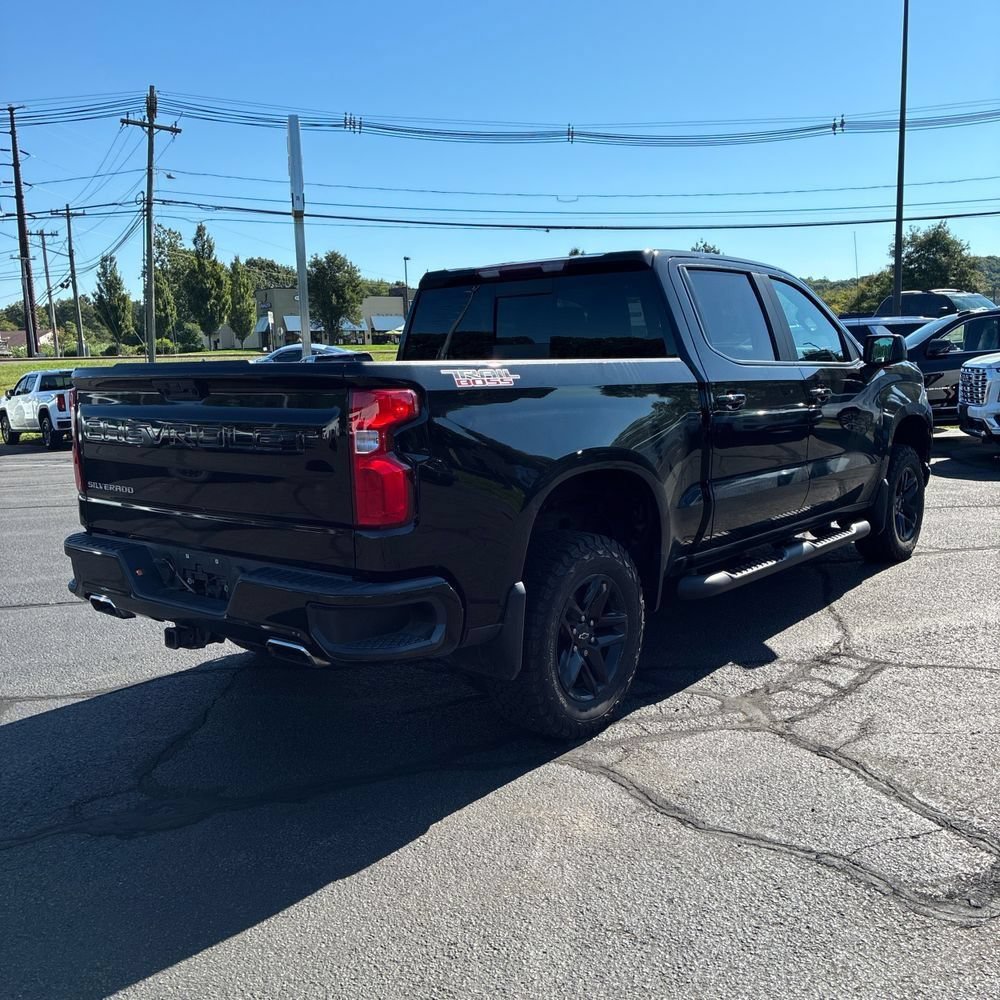 Used 2019 Chevrolet Silverado 1500 LT Trail Boss AWD/4WD image 3