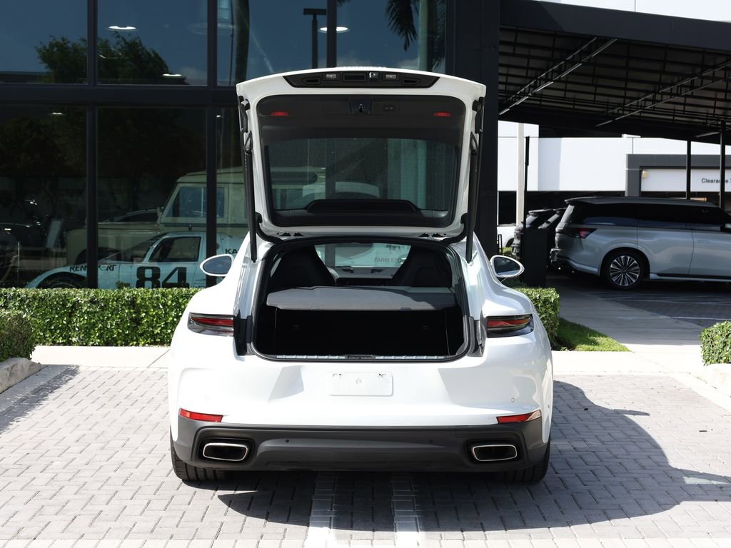 Used 2025 Porsche Panamera 4 image 7