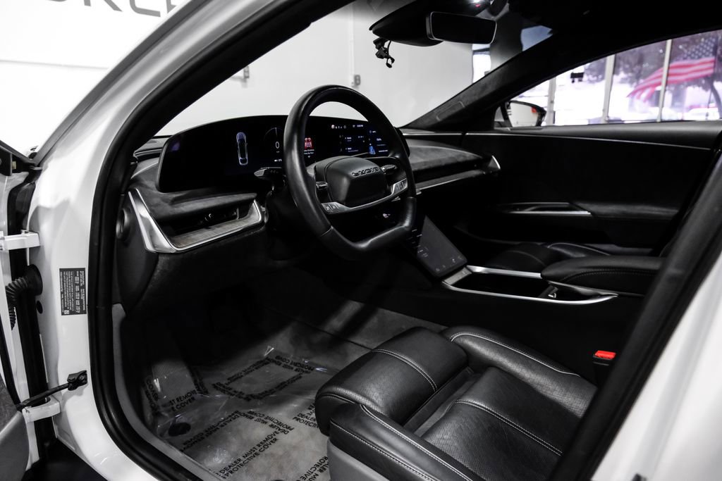 Used 2022 Lucid Air Grand Touring image 3