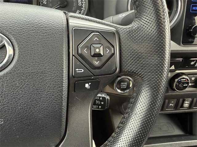 Used 2016 Toyota Tacoma TRD Sport image 17