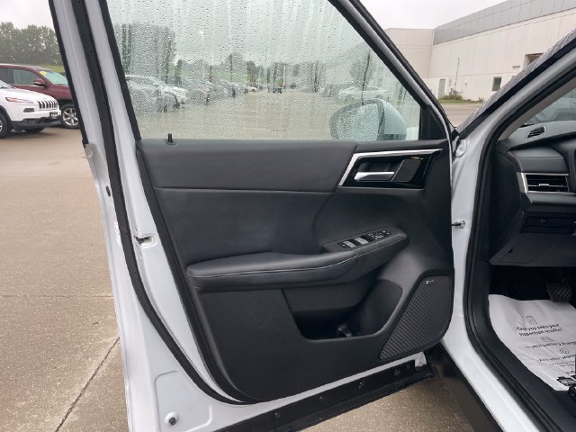 Used 2025 Mitsubishi Outlander SE AWD/4WD image 20