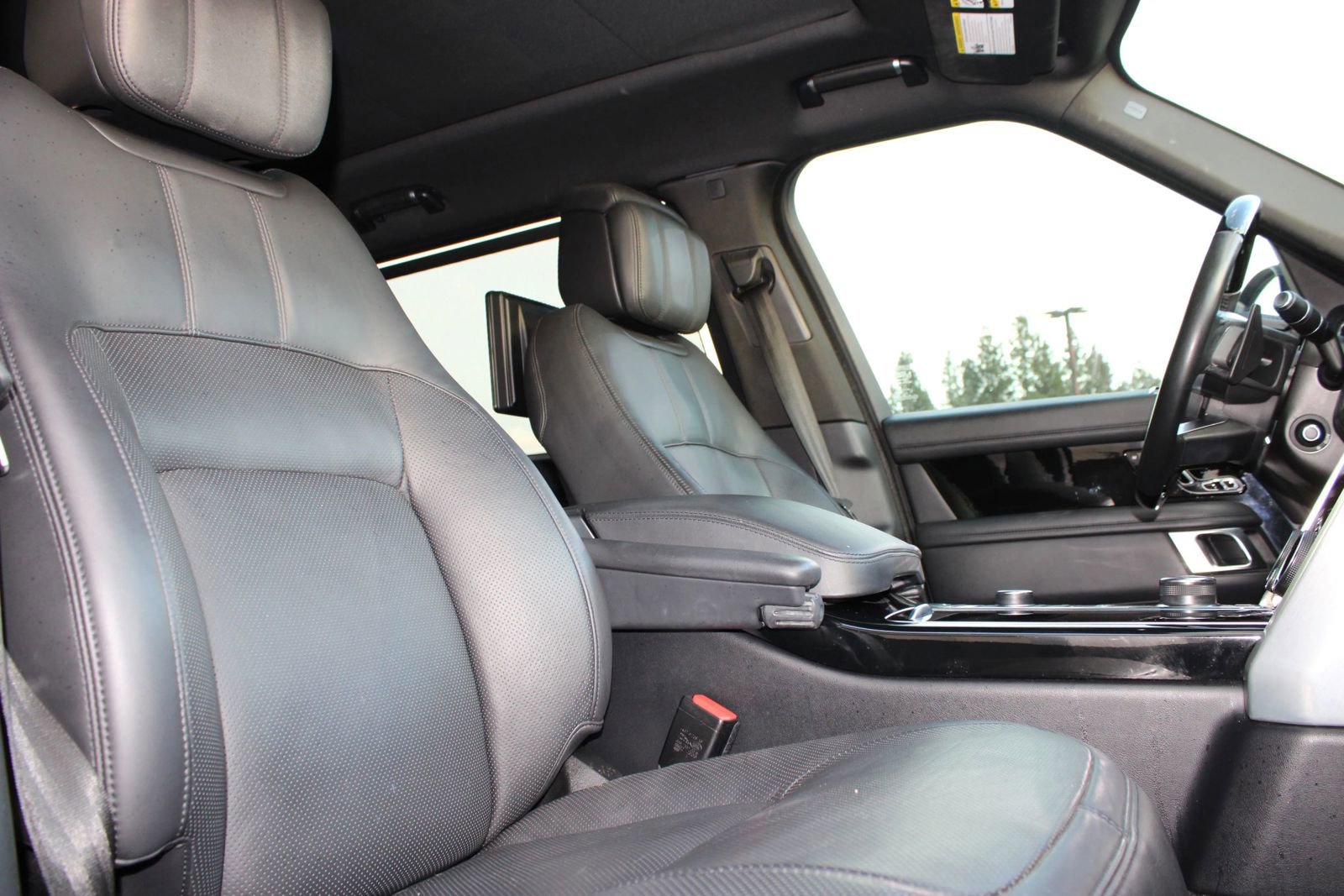 Used 2021 Land Rover Range Rover P525 Westminster Edition LWB image 15