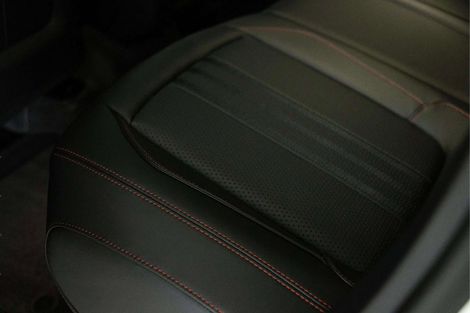 New 2026 Aston Martin DBX 707 AWD/4WD image 19