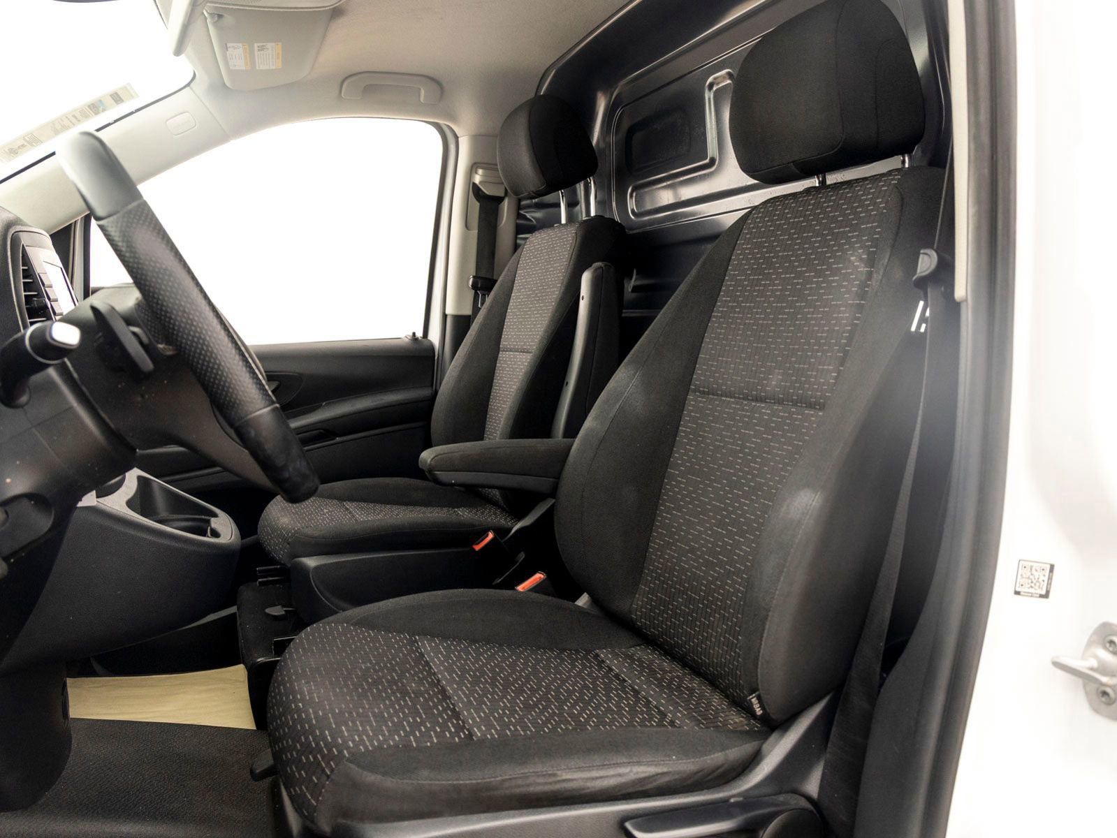 Used 2022 Mercedes-Benz Metris image 13