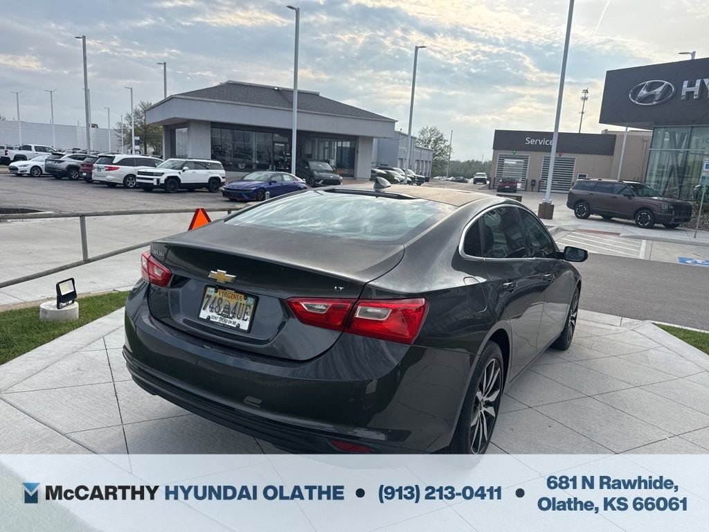 Used 2016 Chevrolet Malibu LT w/ Leather Package FWD image 13