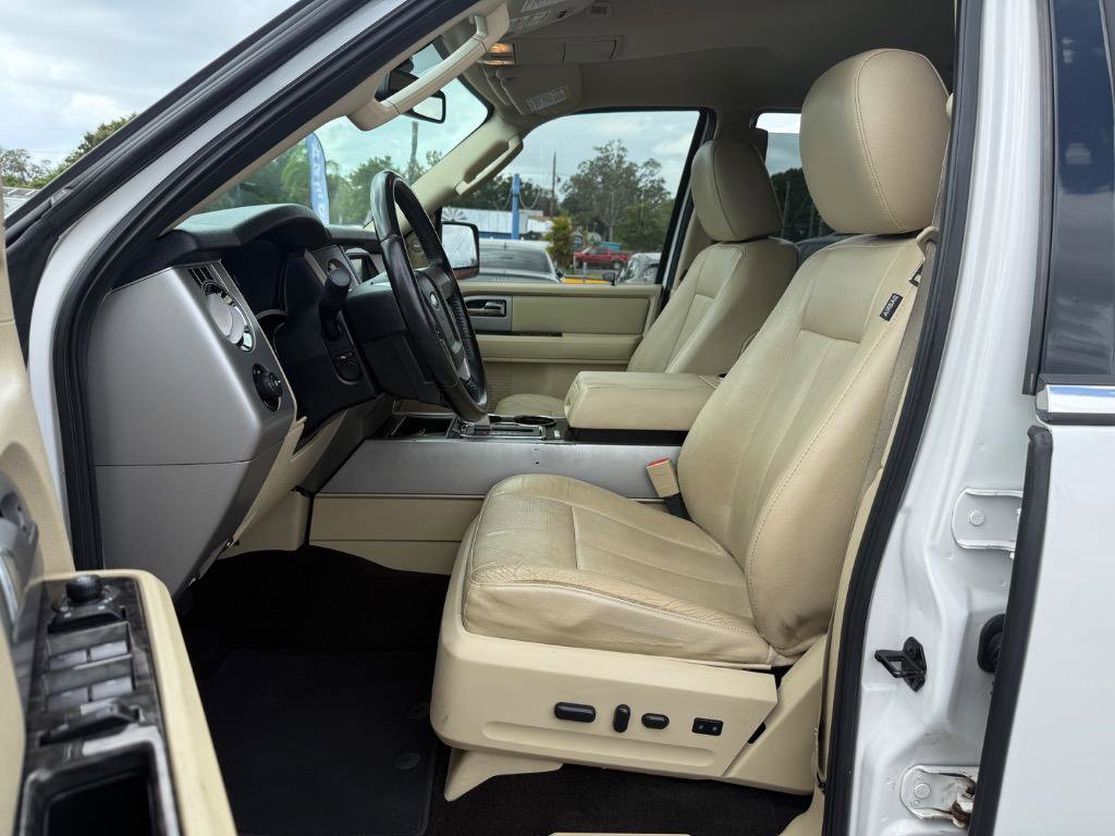 Used 2016 Ford Expedition EL Limited image 11