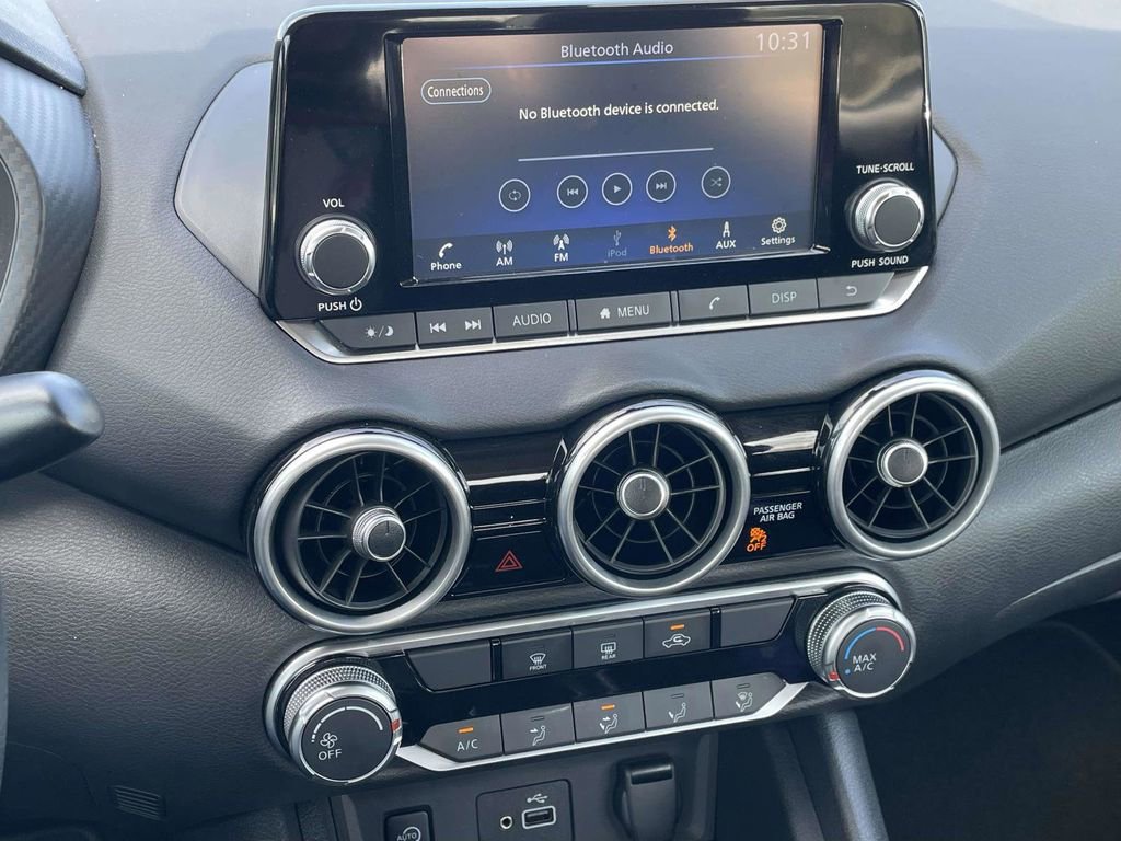 Used 2025 Nissan Sentra S image 17