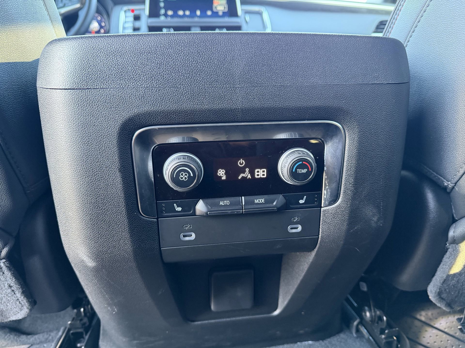 Used 2024 Chevrolet Tahoe RST w/ Luxury Package image 22