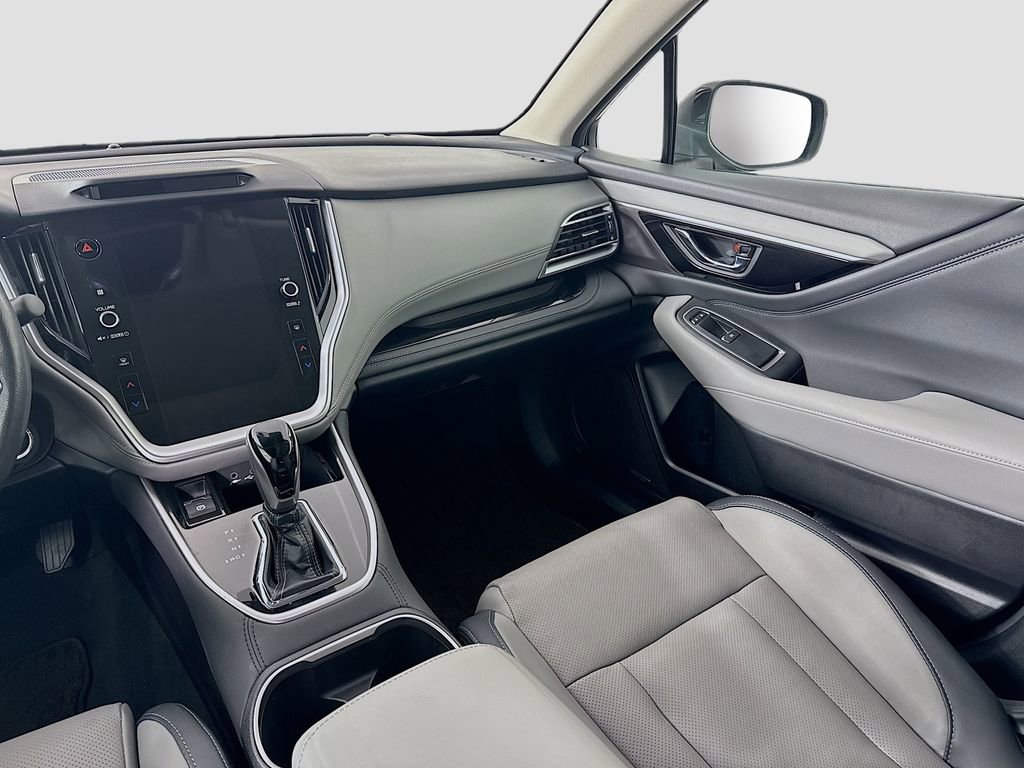 Used 2023 Subaru Outback Limited image 25