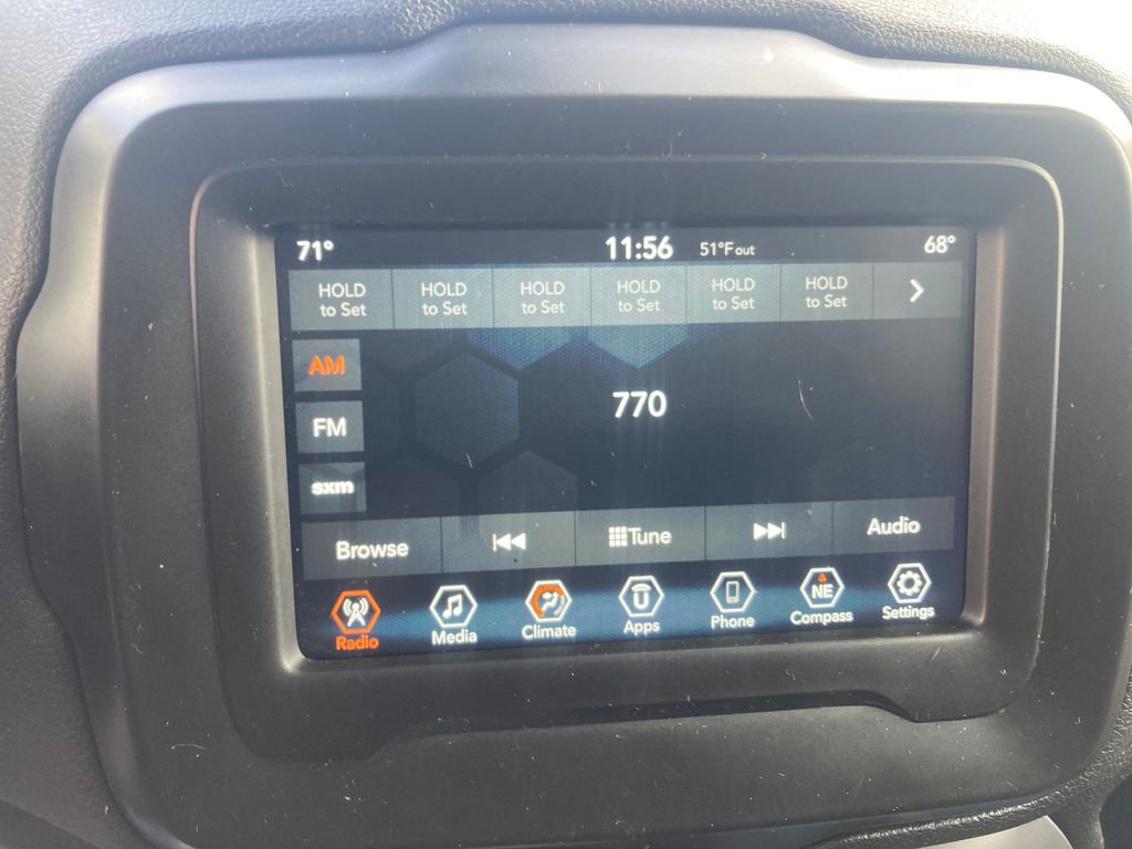 Used 2018 Jeep Renegade Latitude image 23