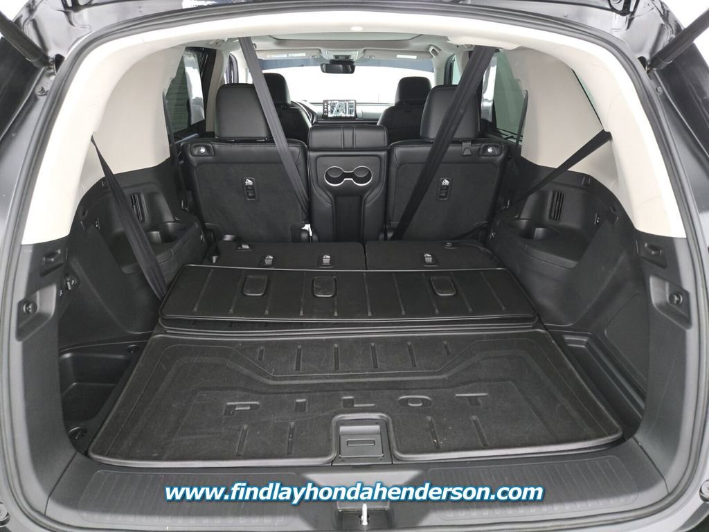 Certified 2025 Honda Pilot Touring image 20