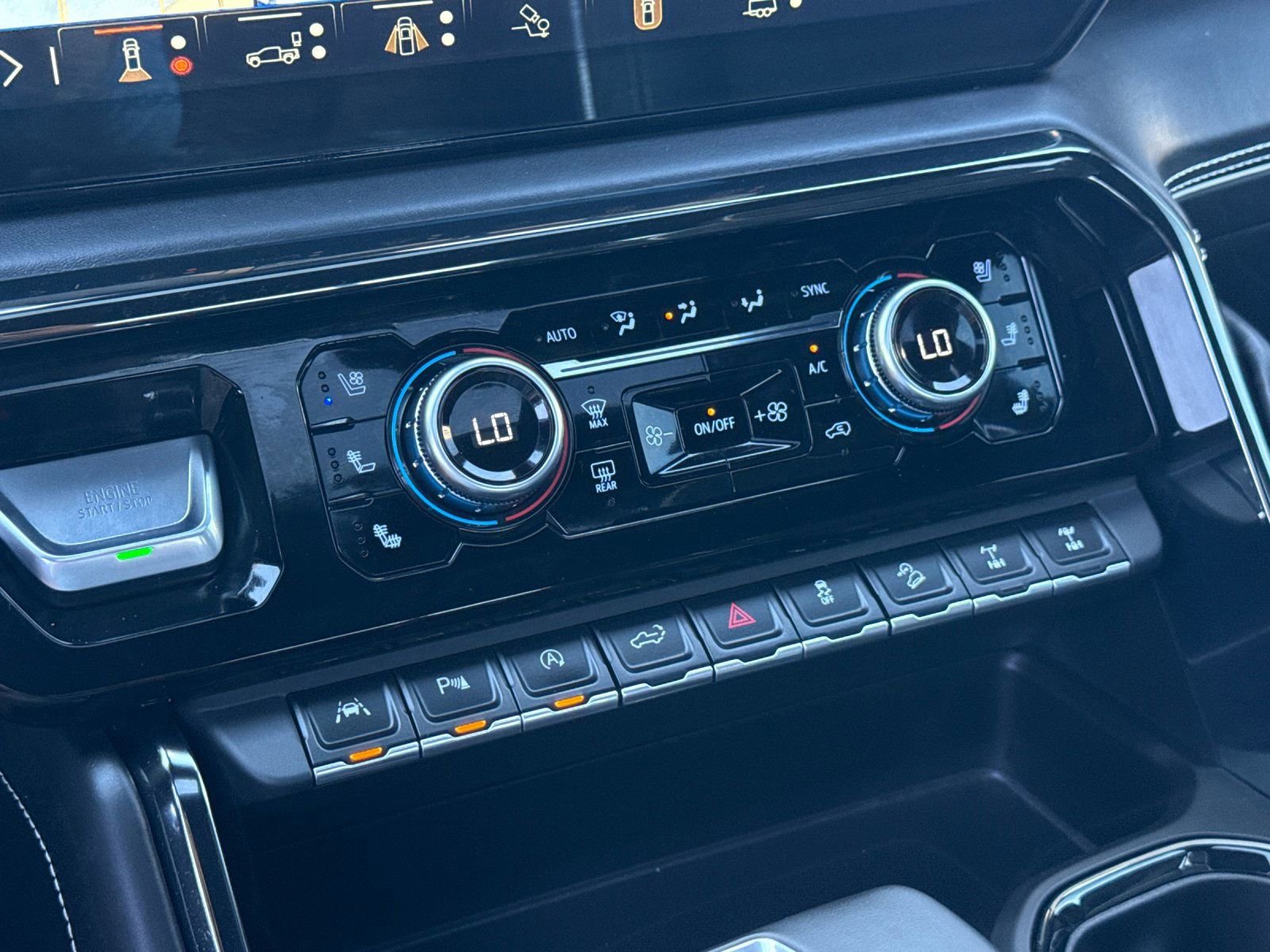 Used 2024 GMC Sierra 1500 AT4X image 23