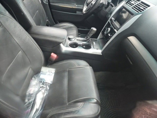 Used 2015 Ford Explorer Sport w/ Equipment Group 401A image 6