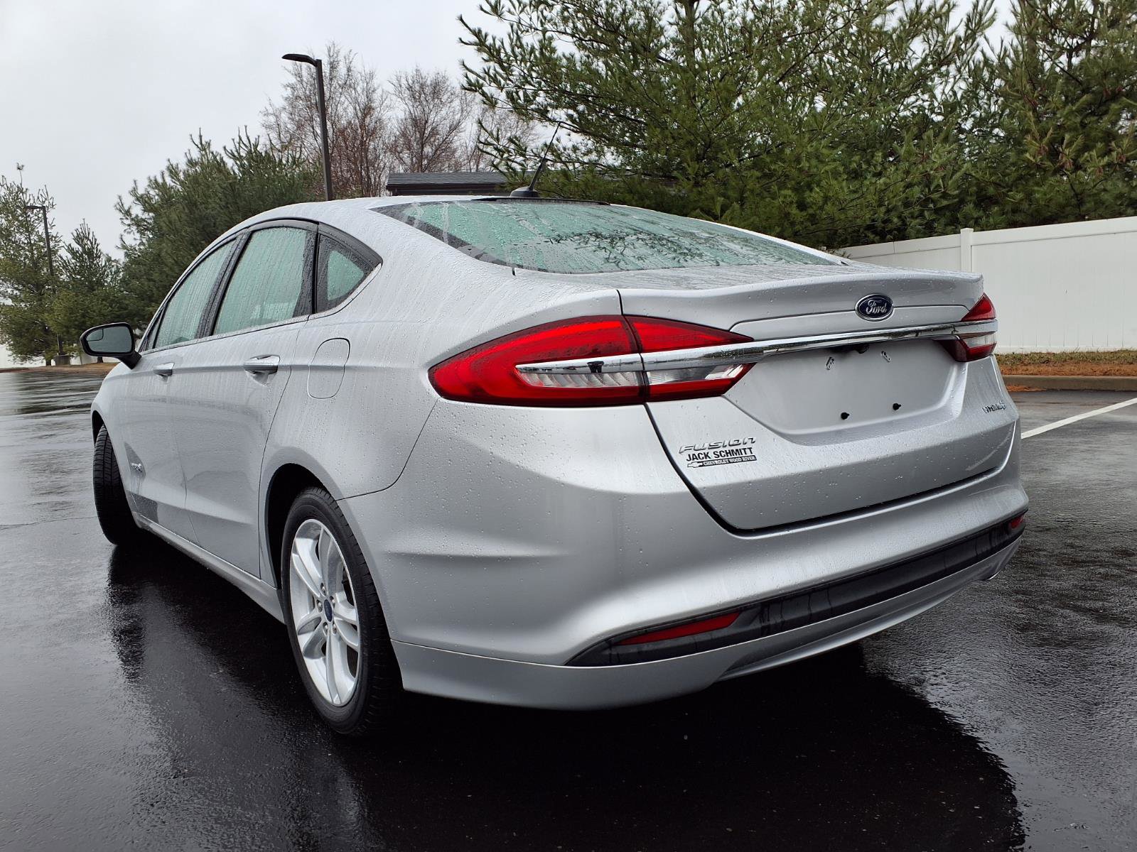Used 2018 Ford Fusion S FWD image 26