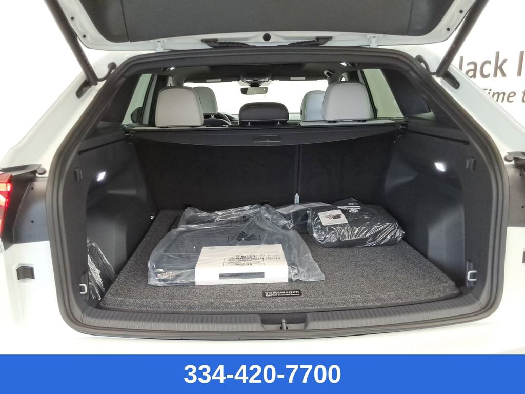 New 2025 Volkswagen Atlas Cross Sport SEL Premium R-Line image 20