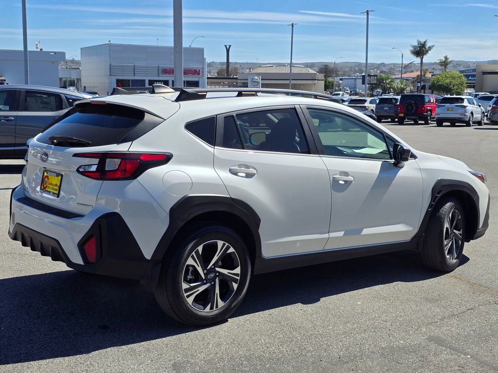 Used 2024 Subaru Crosstrek 2.0i Premium image 4
