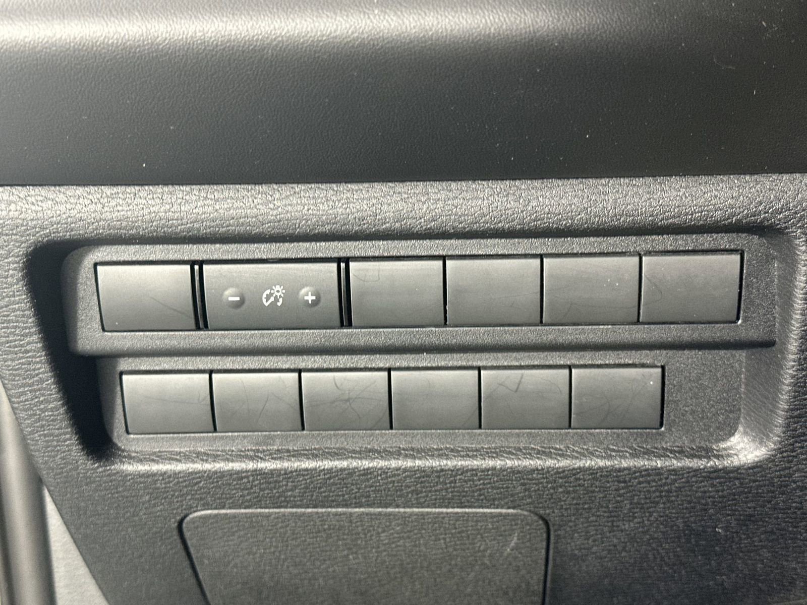 Used 2025 Mitsubishi Outlander ES image 22