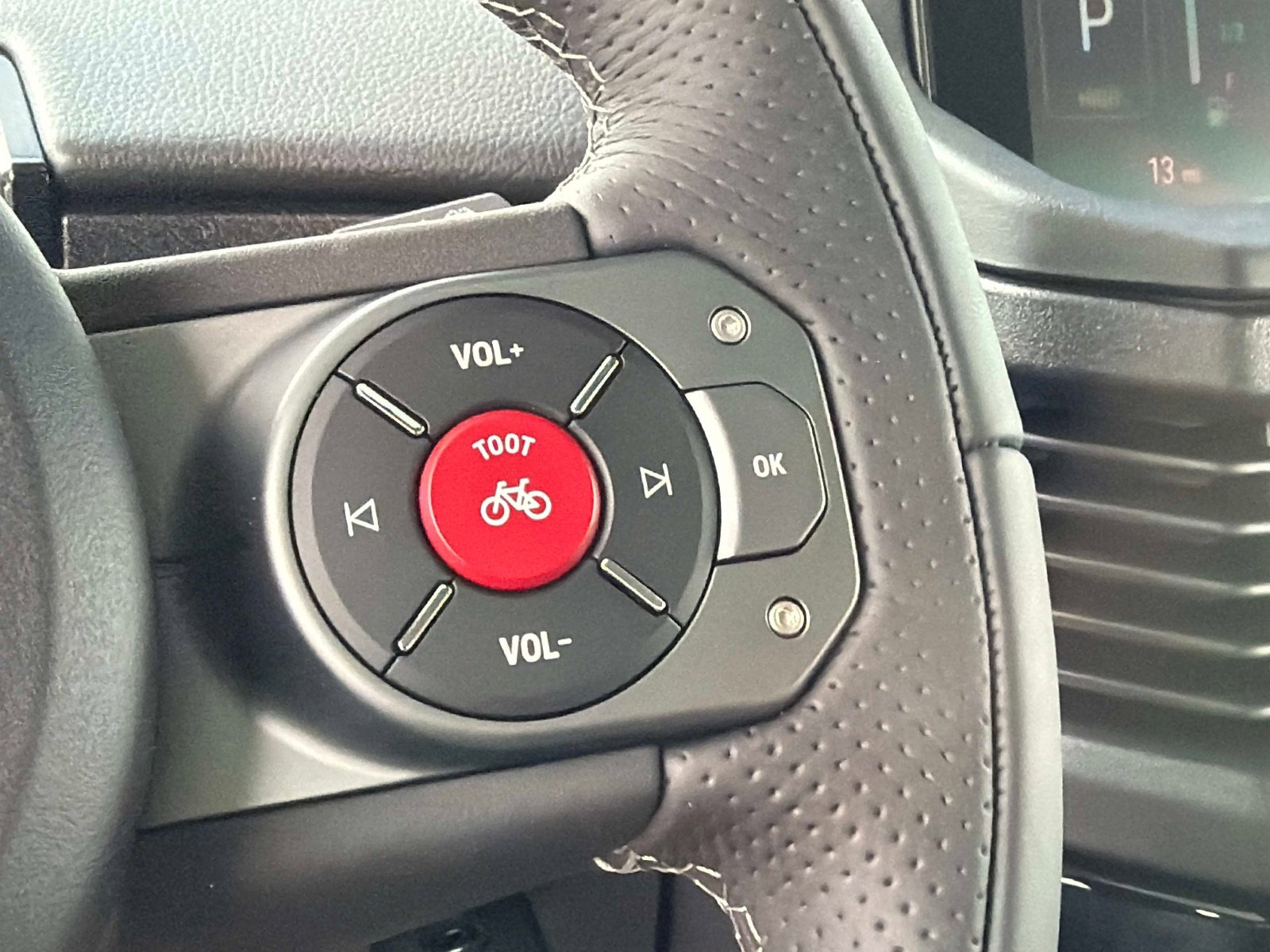 New 2026 INEOS Grenadier Fieldmaster Edition AWD/4WD image 30