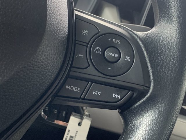 Used 2025 Toyota Corolla LE FWD image 23