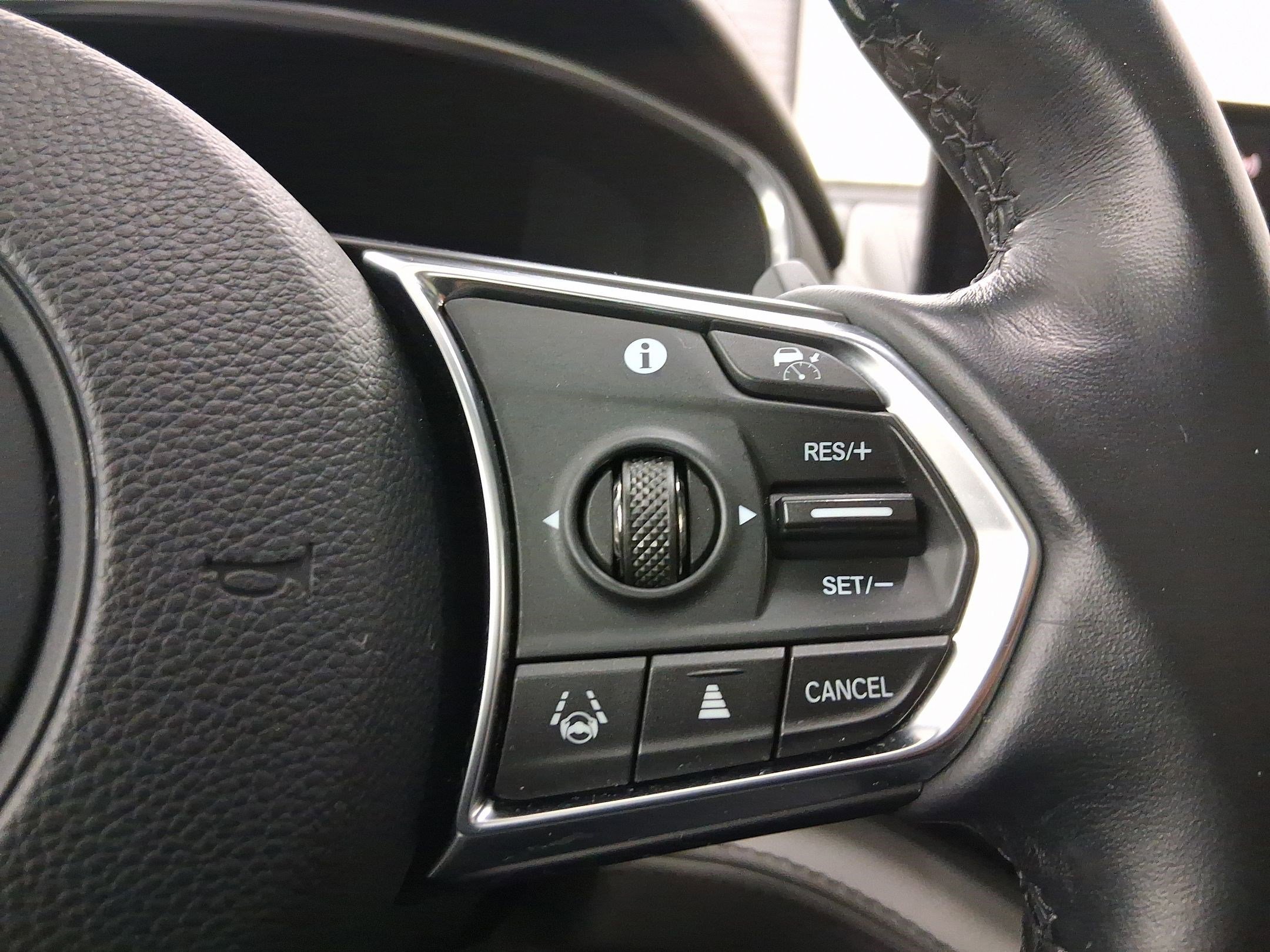 Used 2023 Acura MDX SH-AWD w/ Advance Package image 21